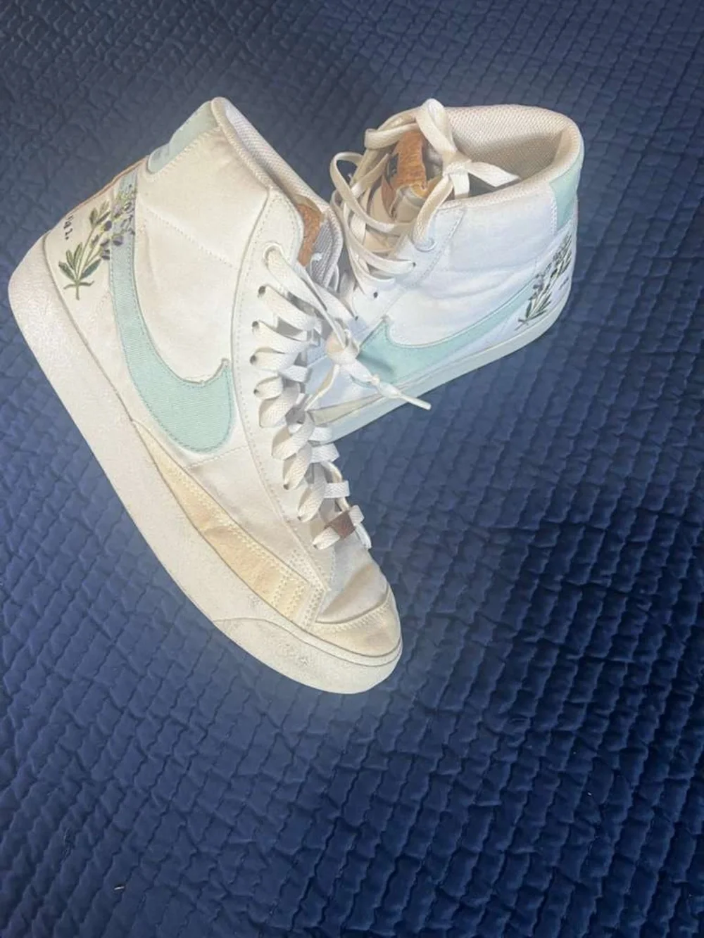 Nike High-Top Sneakers size 9 woman